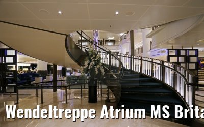 Wendeltreppe Atrium MS Britannia Deck 5