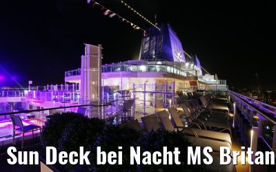 Sun Deck bei Nacht MS Britannia 10.03.2015