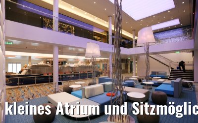 kleines Atrium und Sitzmöglichkeiten Mein Schiff 4