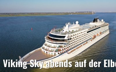Viking Sky abends auf der Elbe 19.04.2019