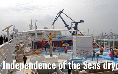 Independence of the Seas drydock Hamburg, April 25, 2013