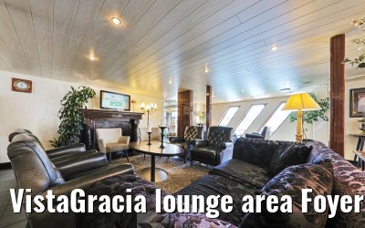 VistaGracia lounge area Foyer