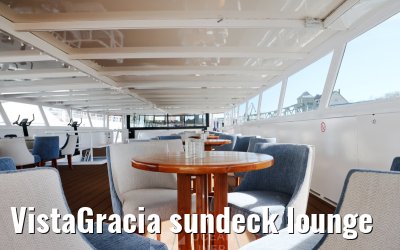 VistaGracia sundeck lounge