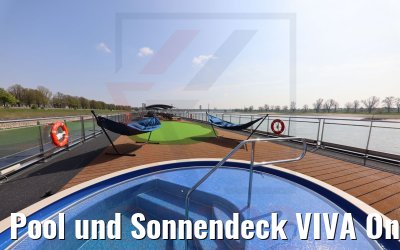 Pool und Sonnendeck VIVA One