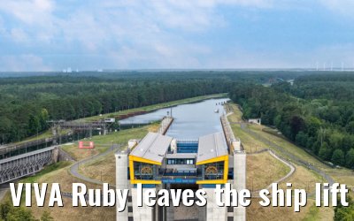 VIVA Ruby leaves the ship lift Niederfinow 06.07.2025