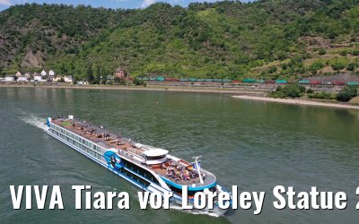 VIVA Tiara vor Loreley Statue 27.06.2020