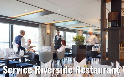 Service Riverside Restaurant VIVA TWO