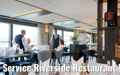 Service Riverside Restaurant VIVA TWO