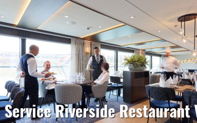 Service Riverside Restaurant VIVA TWO
