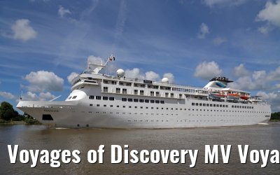 Voyages of Discovery MV Voyager, Kiel Canal transit, 12. June 2014