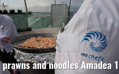 prawns and noodles Amadea 18.12.2021