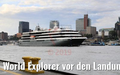 World Explorer vor den Landungsbrücken Hamburg 07.09.2019
